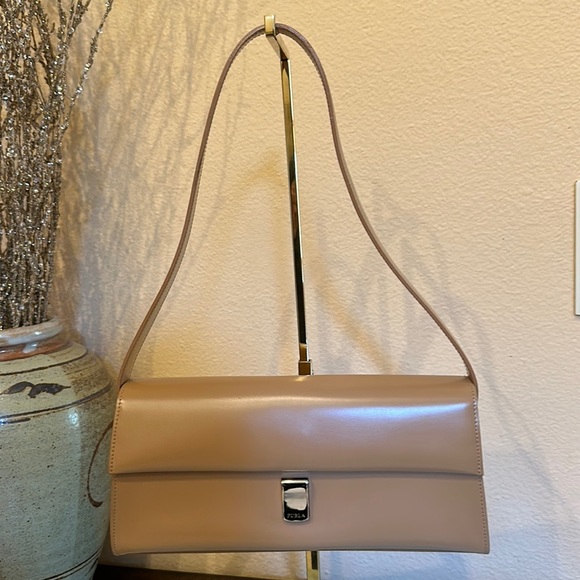 Furla Italian Leather Bag ⭐️ HOST PICK ⭐️ - Picture 1 of 11